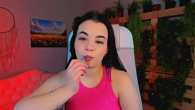 leslierowe  online show from 25, 9, 2025