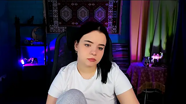 leslierowe  online show from 29, 11, 2025