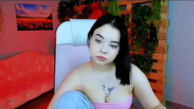 leslierowe  online show from 28, 11, 2025