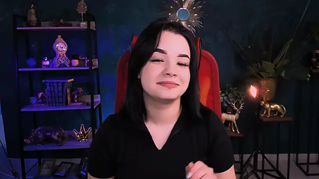 leslierowe  online show from 10, 10, 2025