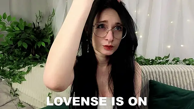 Snapshot of DarcyAspacio chatting on 13, 2, 2026 DarcyAspacio online show from 13, 2, 2026