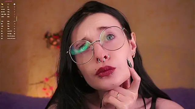 DarcyAspacio online show from 6, 4, 2026