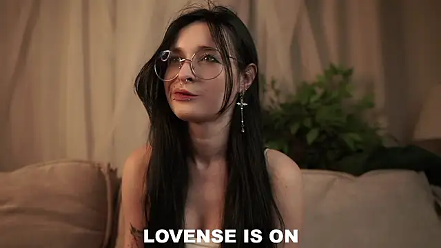 Snapshot of DarcyAspacio chatting on 11, 2, 2026 DarcyAspacio online show from 11, 2, 2026