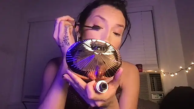 yoursweetestlilly online show from 14, 1, 2026