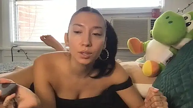 yoursweetestlilly online show from 29, 4, 2026