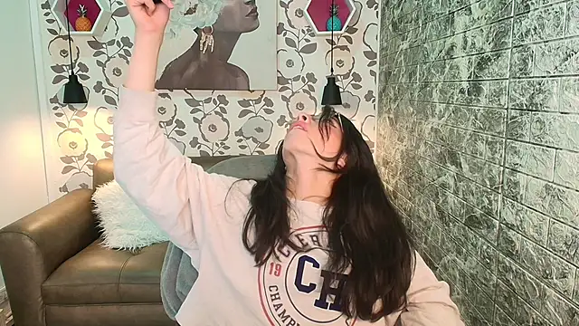 alllyson  online show from 2, 10, 2025