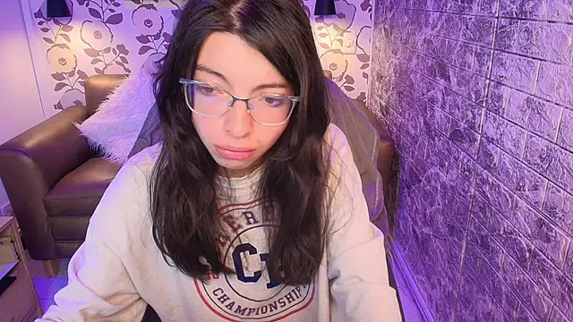 alllyson  online show from 3, 10, 2025