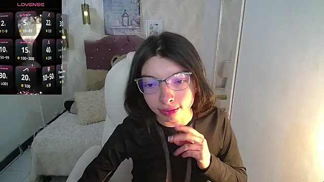 alllyson  online show from 10, 11, 2025