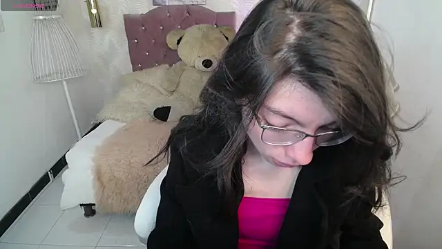 alllyson  online show from 4, 10, 2025