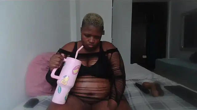 lady-zeei online show from 17, 4, 2026