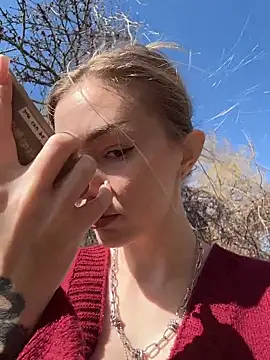 MilaMoone online show from 12, 3, 2026