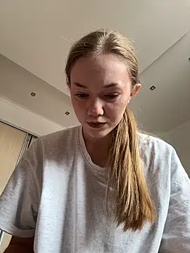 MilaMoone online show from 13, 2, 2026