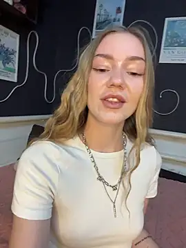 MilaMoone online show from 21, 3, 2026