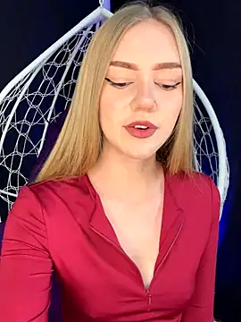 MilaMoone online show from 26, 9, 2025