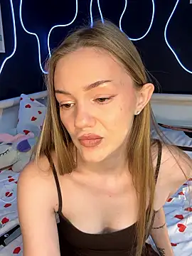 MilaMoone online show from 12, 1, 2026