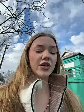 MilaMoone online show from 14, 2, 2026