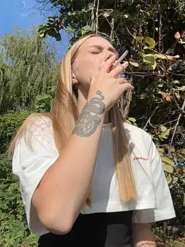 MilaMoone online show from 25, 9, 2025