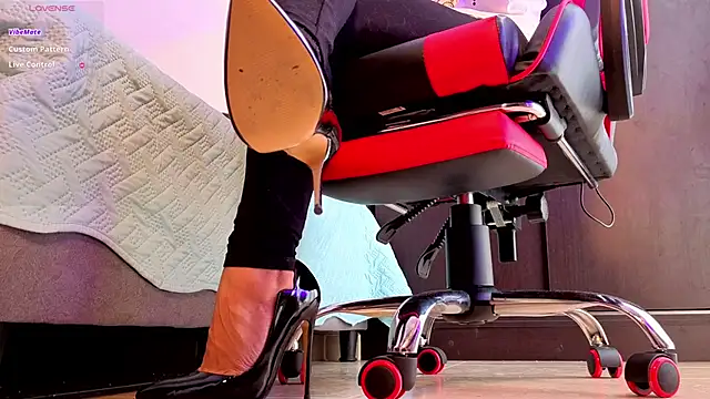 heylovelygirl online show from 17, 2, 2026