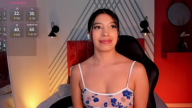 Tiffany Low online show from 26, 9, 2025