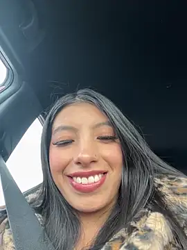 Tiffany Low online show from 26, 5, 2026