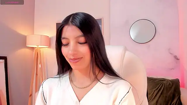 Tiffany Low online show from 9, 2, 2026