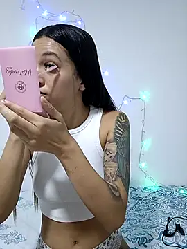 MiQeilaSweet online show from 1, 3, 2026