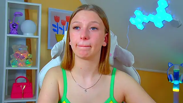 BeatriceBinoche online show from 21, 4, 2026