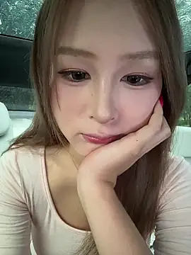 yuki june online show from 5, 7, 2026