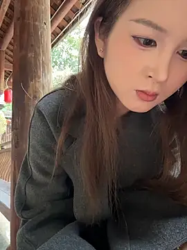 Snapshot of yuki_june chatting on 5, 2, 2026 yuki june online show from 5, 2, 2026