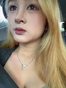 Snapshot of yuki_june chatting on 16, 11, 2025 yuki june online show from 16, 11, 2025