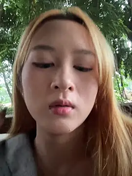 Snapshot of yuki_june chatting on 17, 11, 2025 yuki june online show from 17, 11, 2025