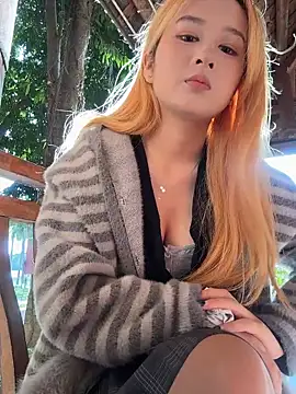 Snapshot of yuki_june chatting on 27, 11, 2025 yuki june online show from 27, 11, 2025