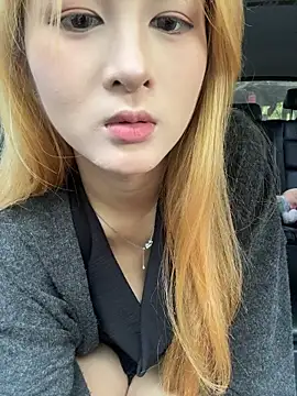 Snapshot of yuki_june chatting on 29, 10, 2025 yuki june online show from 29, 10, 2025