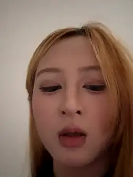 Snapshot of yuki_june chatting on 18, 9, 2025 yuki june online show from 18, 9, 2025