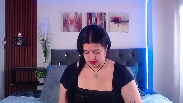 Andrea secret  online show from 7, 11, 2025