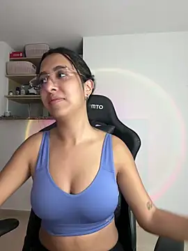 Valerygomez02 online show from 8, 5, 2026
