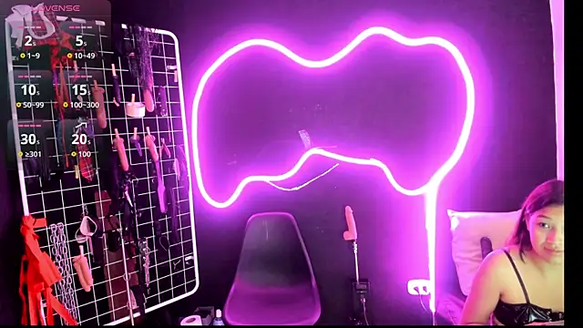 Snapshot of Mistress_Megan_BDSM chatting on 27, 11, 2025 Mistress Megan BDSM online show from 27, 11, 2025