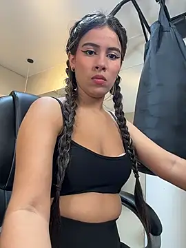 EMILIIA RICHTER   online show from 4, 3, 2026