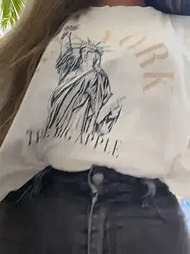 EMILIIA RICHTER   online show from 18, 10, 2025