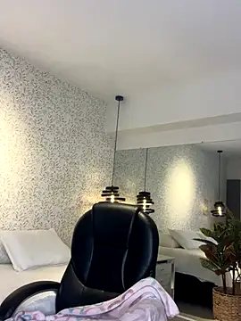 EMILIIA RICHTER   online show from 26, 10, 2025