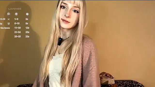 FridaAaberg online show from 9, 11, 2025