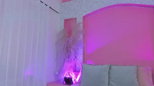 Peytonn Monroe online show from 16, 2, 2026