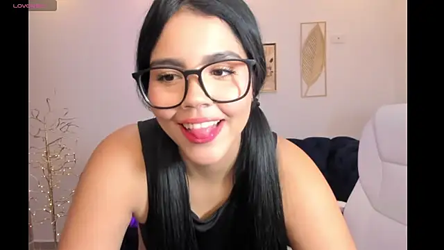 Snapshot of Mila_blaze chatting on 7, 11, 2025 Mila blaze online show from 7, 11, 2025