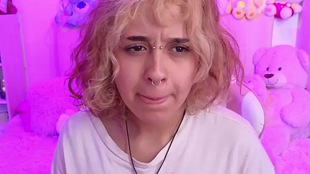 NekoWaifu online show from 7, 3, 2026