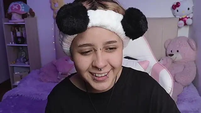 NekoWaifu online show from 8, 5, 2026