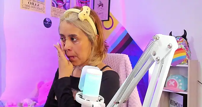 NekoWaifu online show from 27, 9, 2025