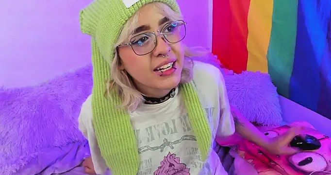 NekoWaifu online show from 8, 10, 2025