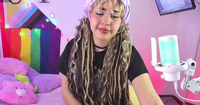 NekoWaifu online show from 1, 12, 2025