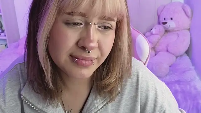 NekoWaifu online show from 11, 5, 2026