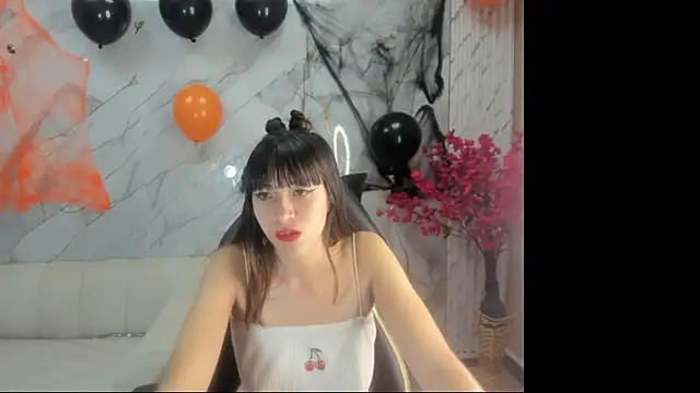 Isabella Blondetf online show from 25, 10, 2025